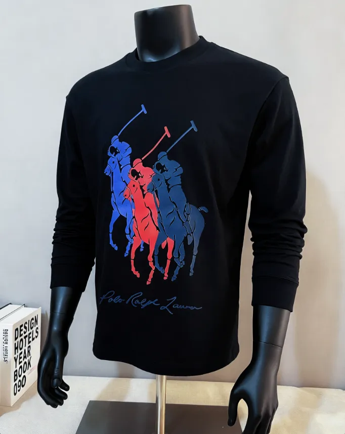P180 Ralph Lauren new three-color logo equestrian knight print round-neck short-sleeved T-shirt; new products are available on the official website at the same time; strict control of LOGO size; color matching and color matching; simple, fashionable and low-key connotation; selection of 280g double yarn pure cotton fabric; tight threaded collar; back body seaming and ribbing; factory high-temperature anti-shrinking process; not easy to deform and shrink after washing; essential clothing for three seasons; color: black white, size XS-L (Can wear up to 200 pounds)